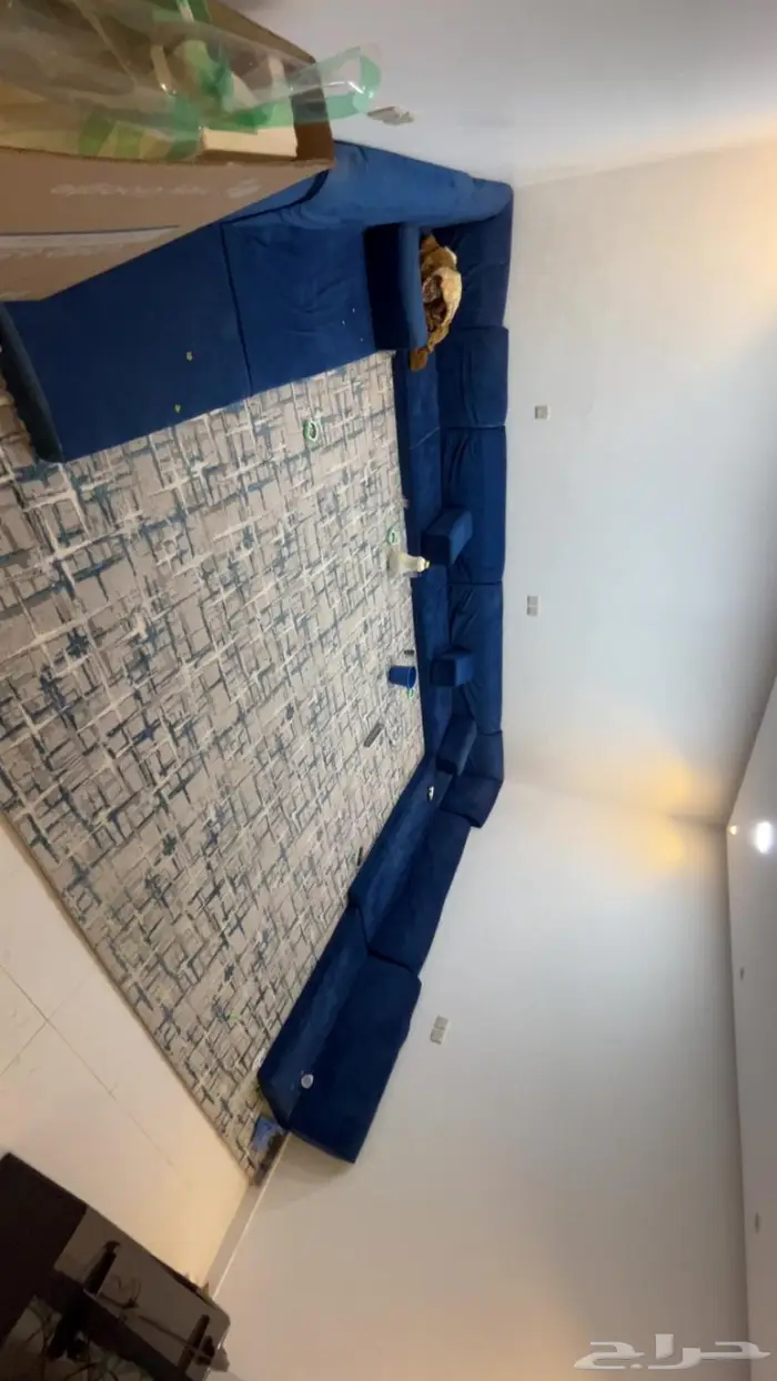 للبيع جلسة ارضية  فرشة طاولة شاشة 0