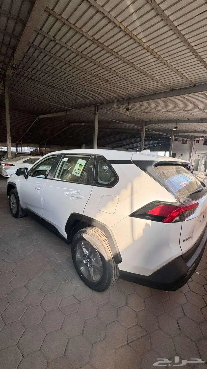 تويوتا راف فور استاندر دفع امامى موديل 2025 3