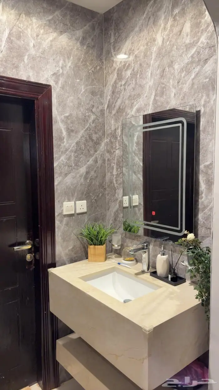 شقة ايجار للتقبيل بأثاثها 10