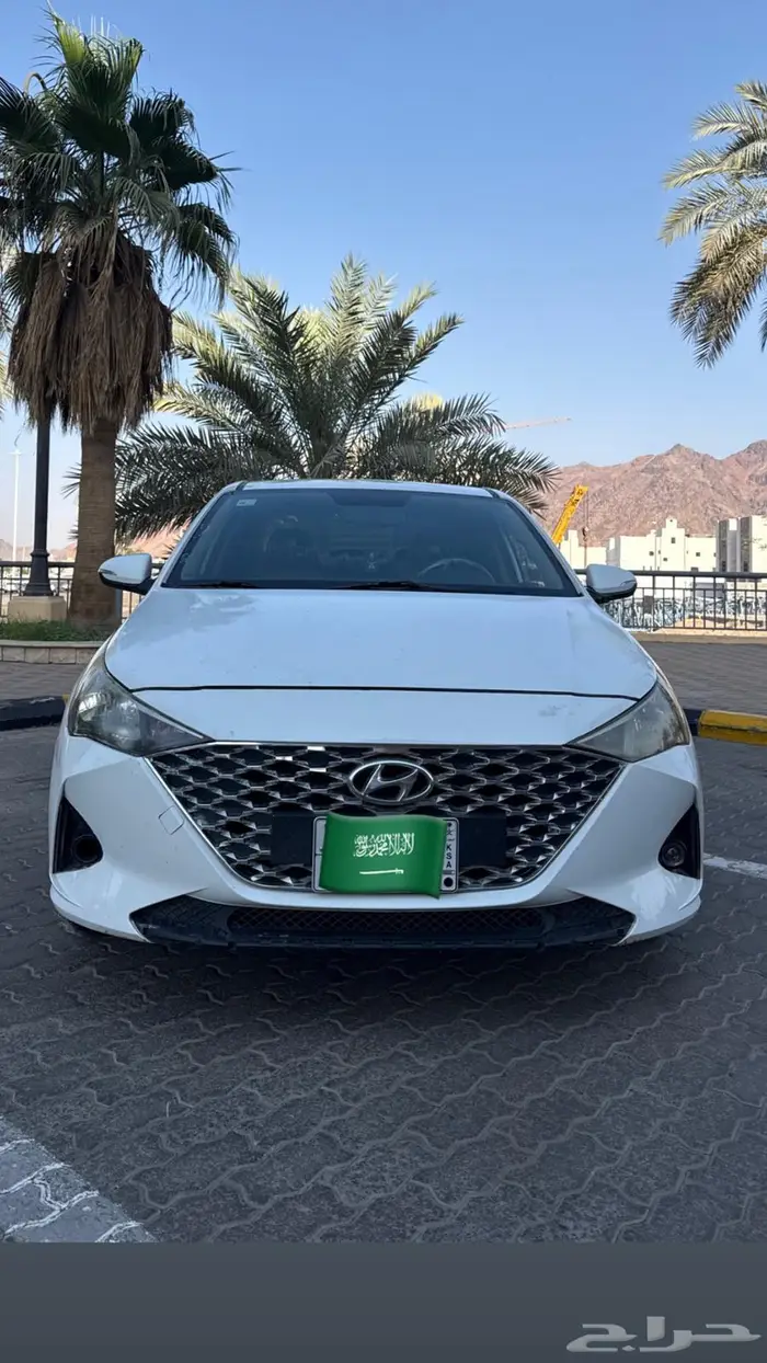 للبيع اكسنت 2021 0