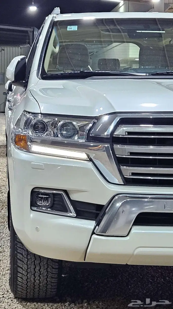 تويوتا لاندكروزر GXR..2016 10