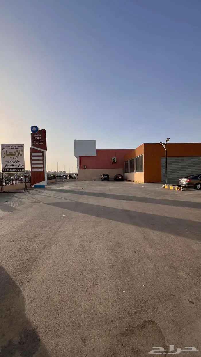 مجمع تجاري للإيجار - حي القادسية 5