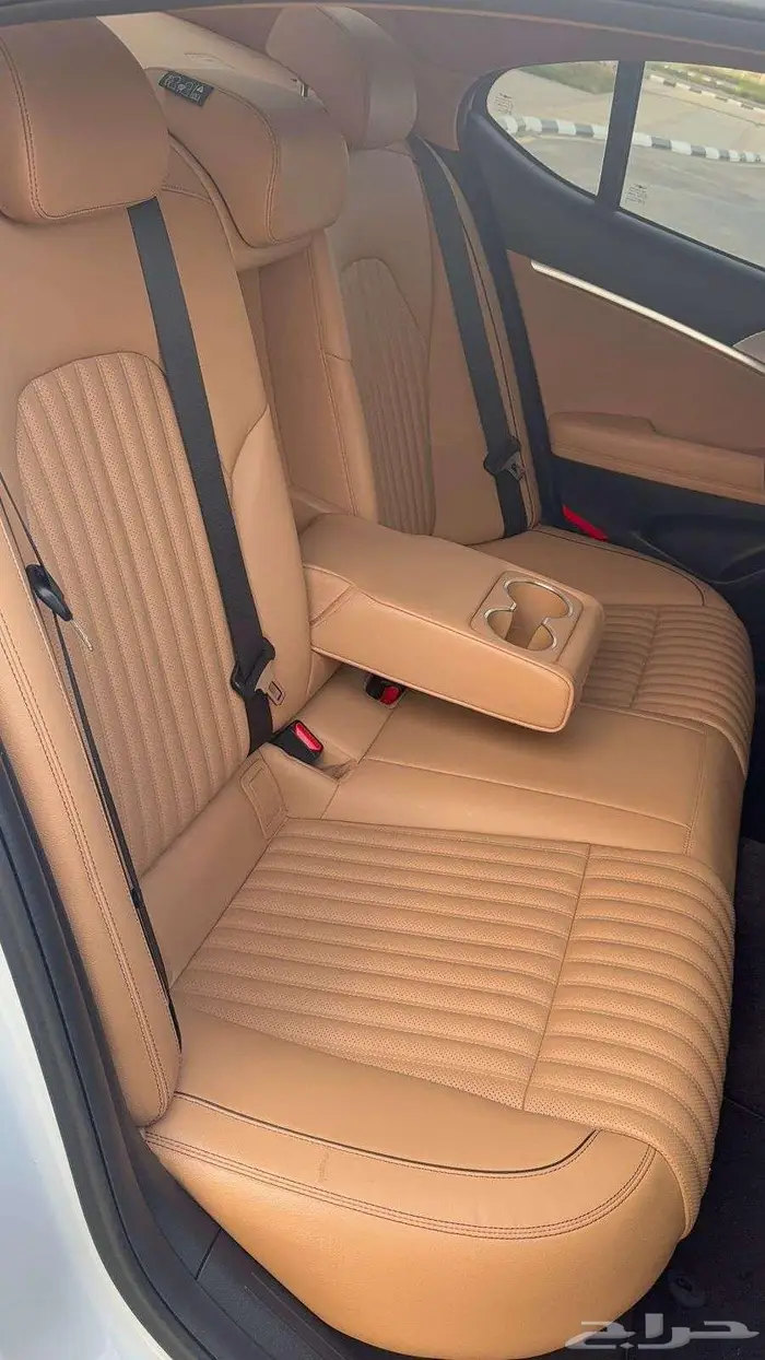 جنسس G70 2021 نظيفة جدا بودي وكالة شبه جديد بطاقة جمركية 25