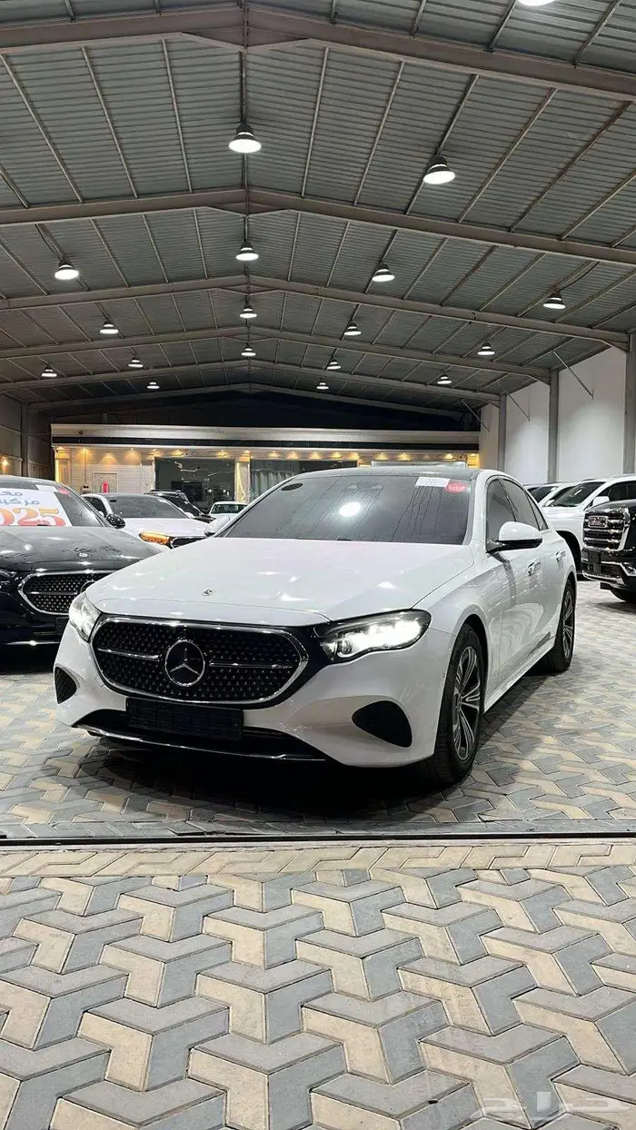 مرسيدس E200 الماني وارد خليجي موديل 2025 6