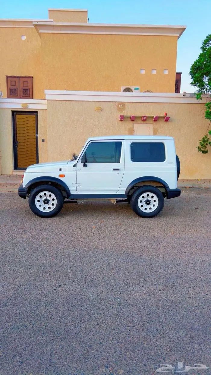 للبيع سوزوكي ساموراي 97 11