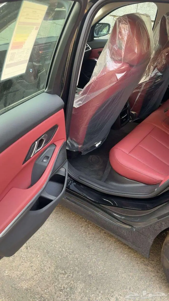 سيارة BMW 318i 2025 3