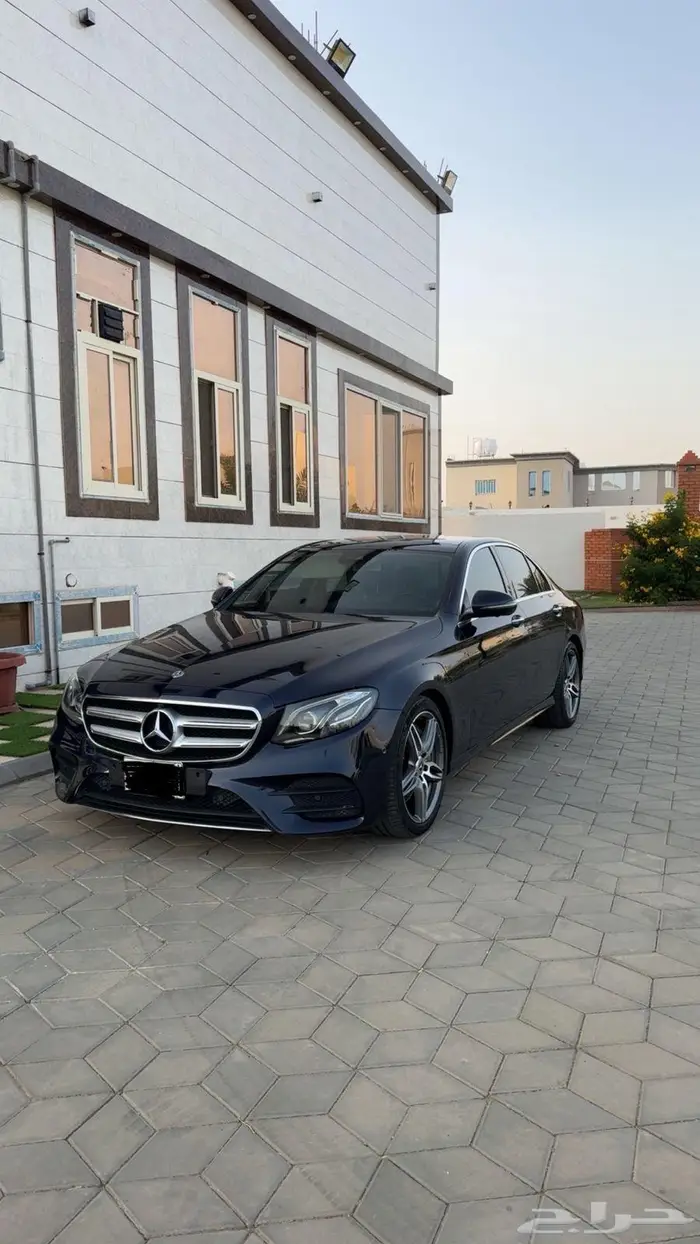 مرسيدس E300 موديل 2019 للبيع 9