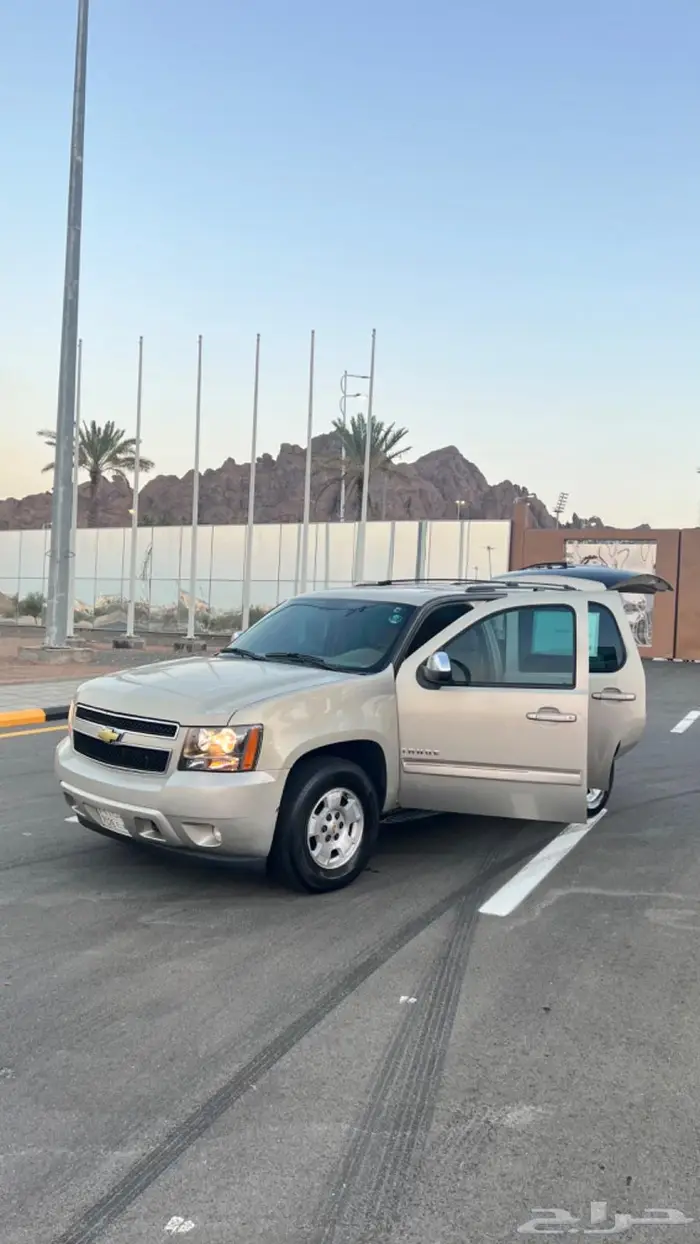 تاهو ذهبي دبل 16