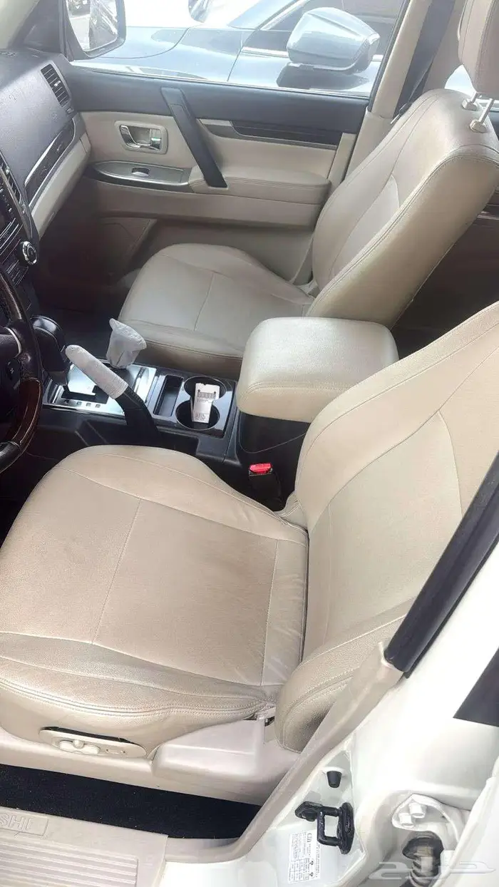 باجيرو 2020 بحالة الوكالة عداد 35 الف 5