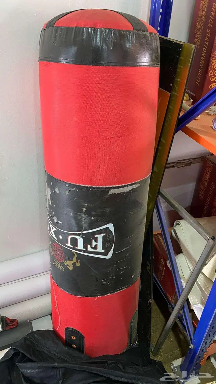 كيس ملاكمة مع الحامل الجداري (للمحترفين) 0