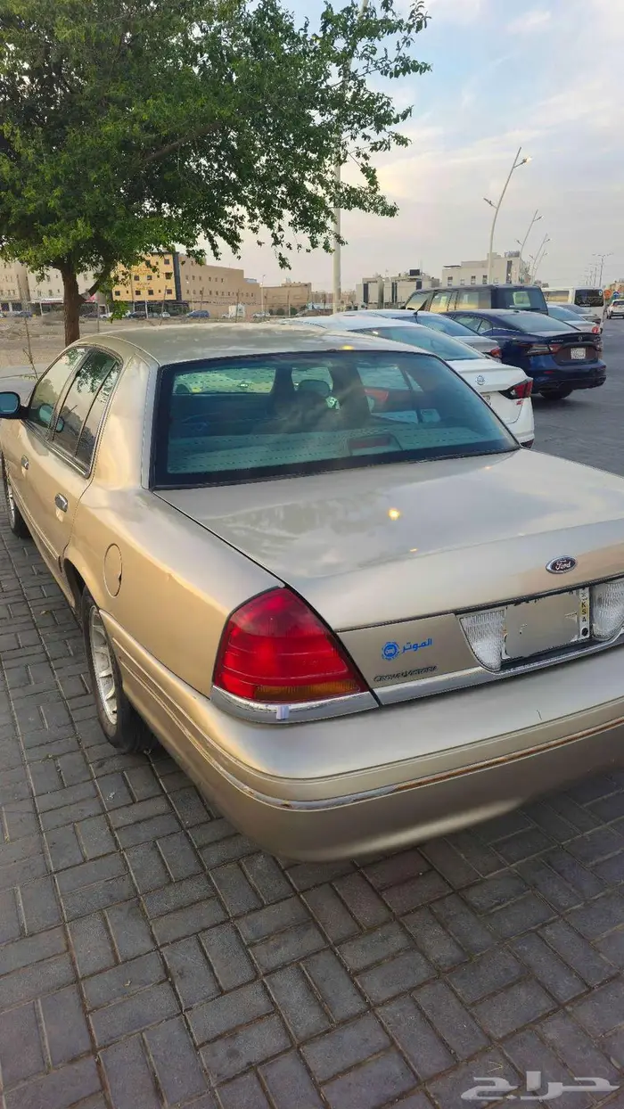 فورد كراون فكتوريا 1999 مستدخم للبيع 3