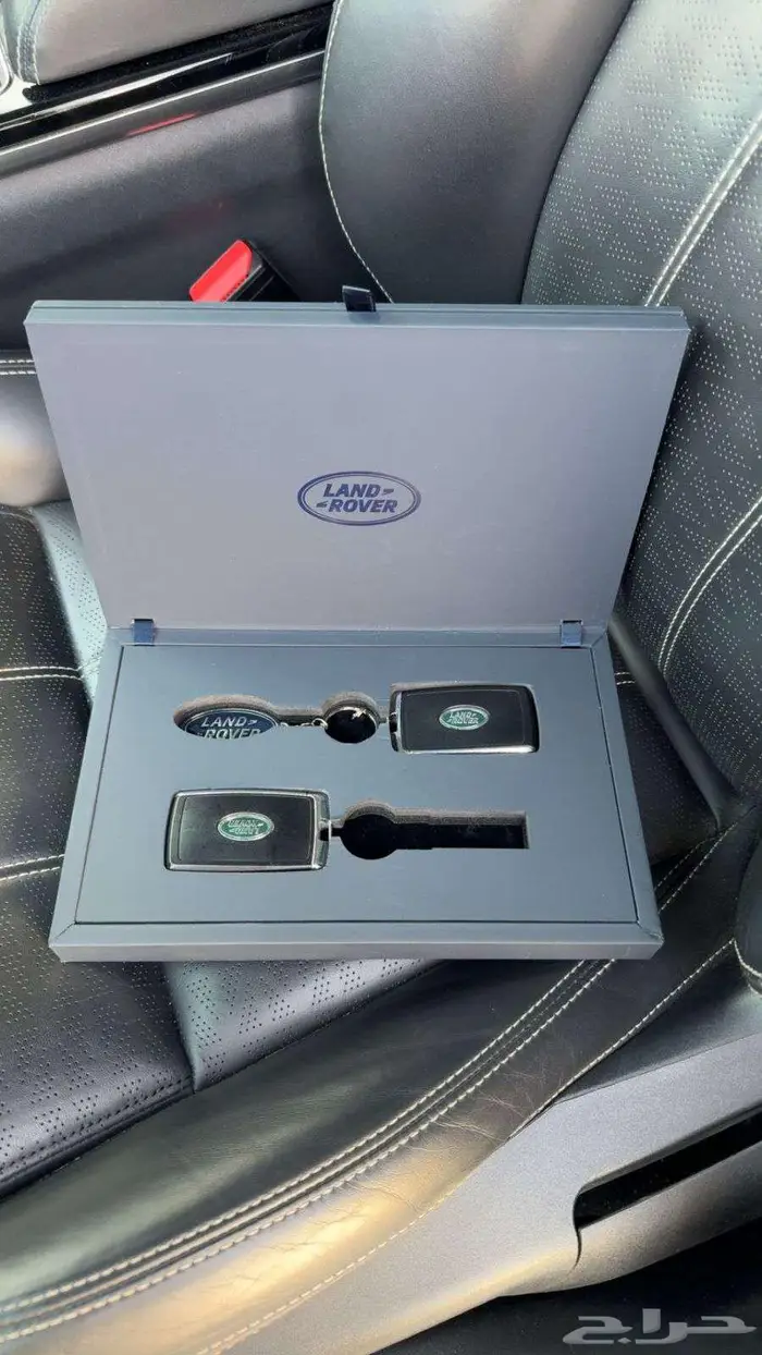 لاند روفر فيلار موديل 2021- معرض خلف للسيارات 14