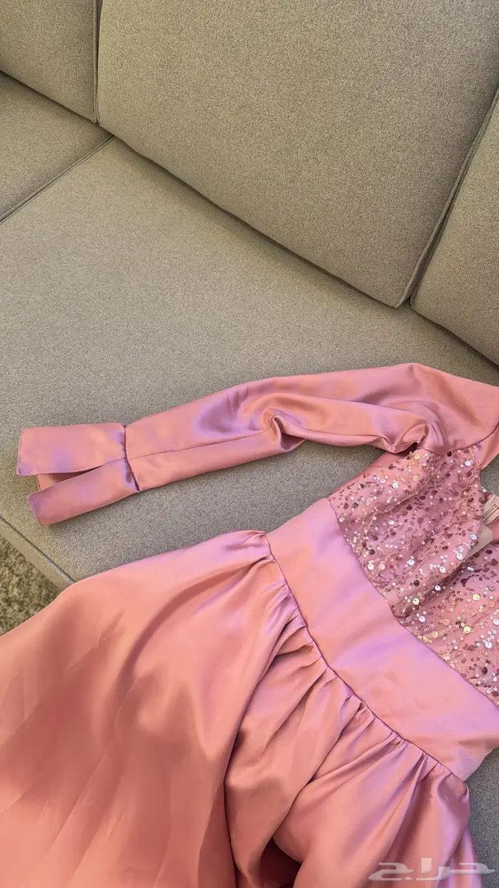 فستان وردي فخم   لبسة وحدة فقط   شبه جديد 2