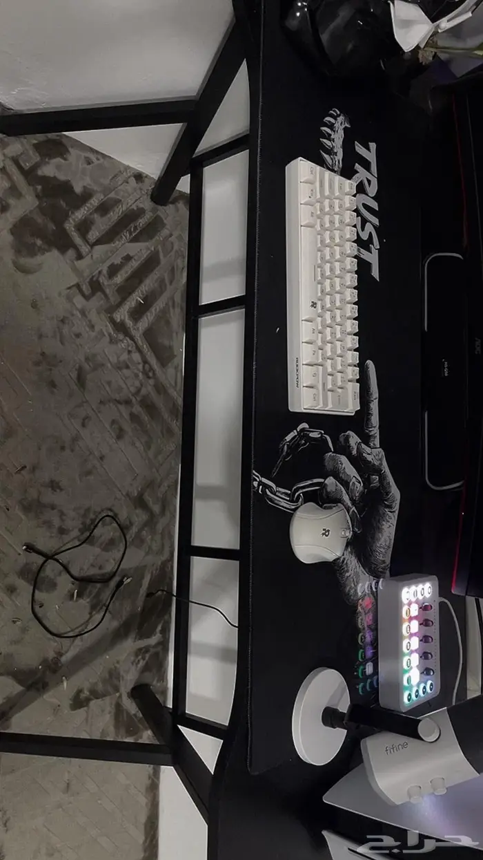 بلاستيشن 5 ومستلزمات بي سي كاملة 7