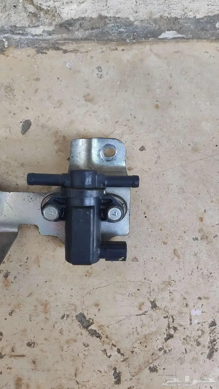 قطع غيار مستخدم نيسان بلاتنيوم2014 4