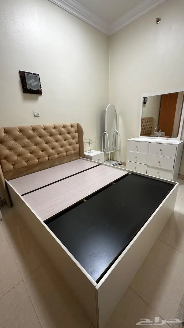 سرير وتسريحه وكمدينه 2 0