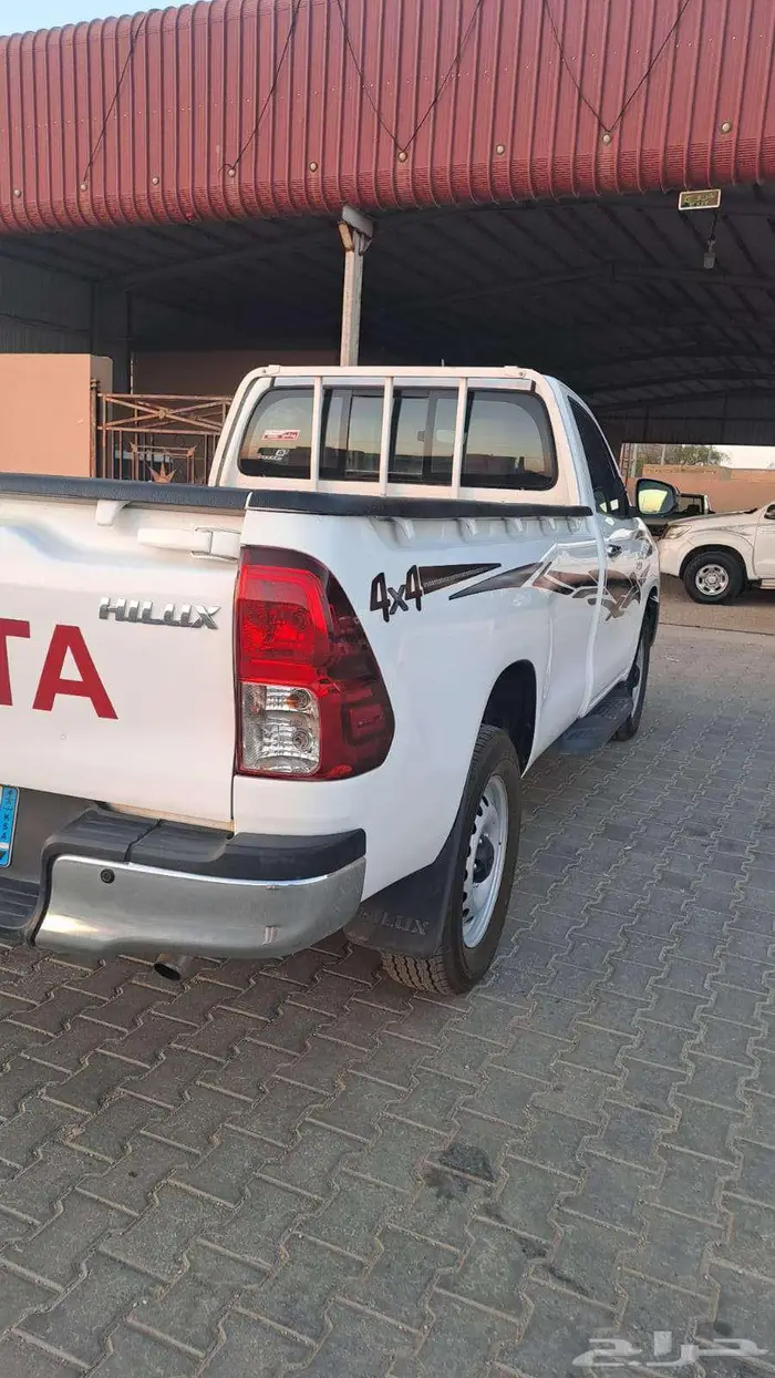 تويوتا هايلكس 2022 7