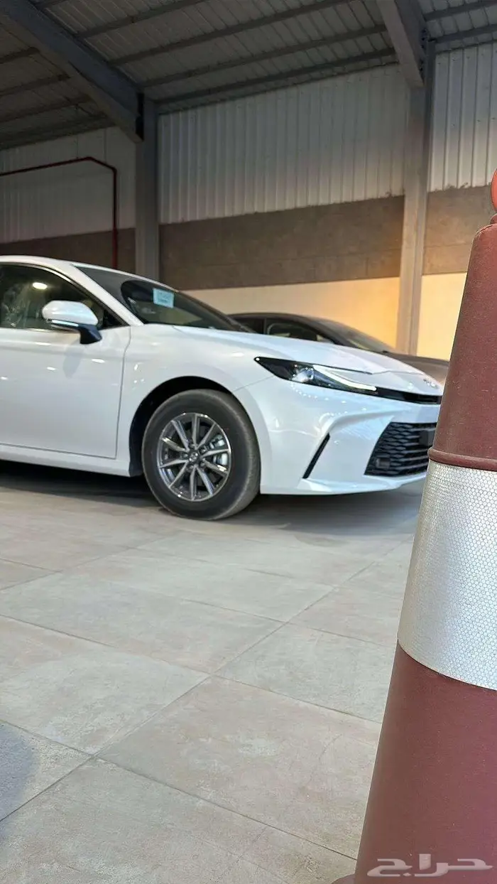 تويوتا كامري ستاندر بنزين 2025 1