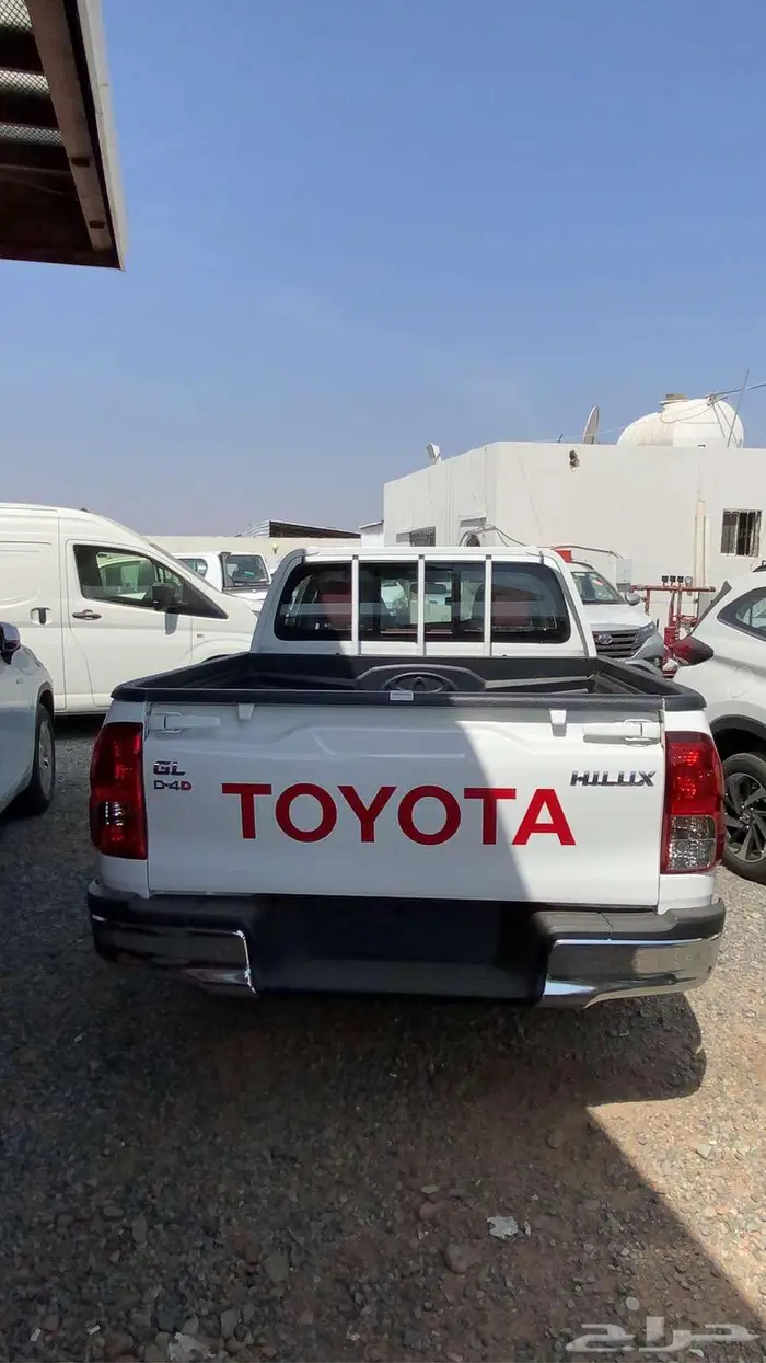 تويوتا هايلوكس ديزل غمرتين كاش و عروض التموييل 2025 4