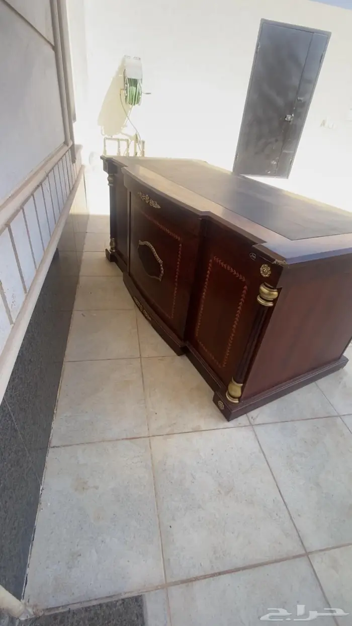 للبيع طاوله مكتب 2