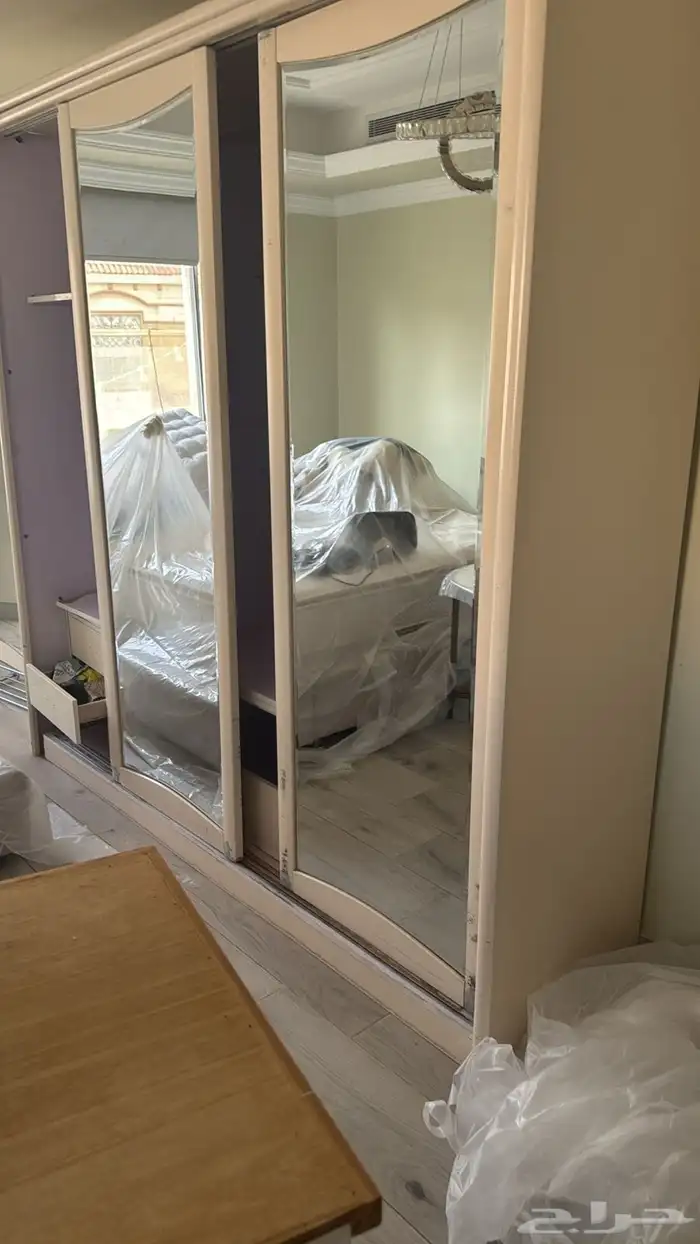 9 دولاب فاخر 3 تسريحة 4