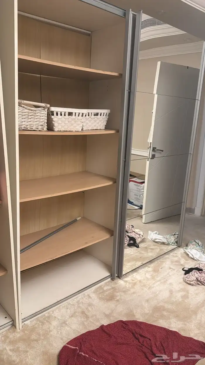 9 دولاب فاخر 3 تسريحة 3