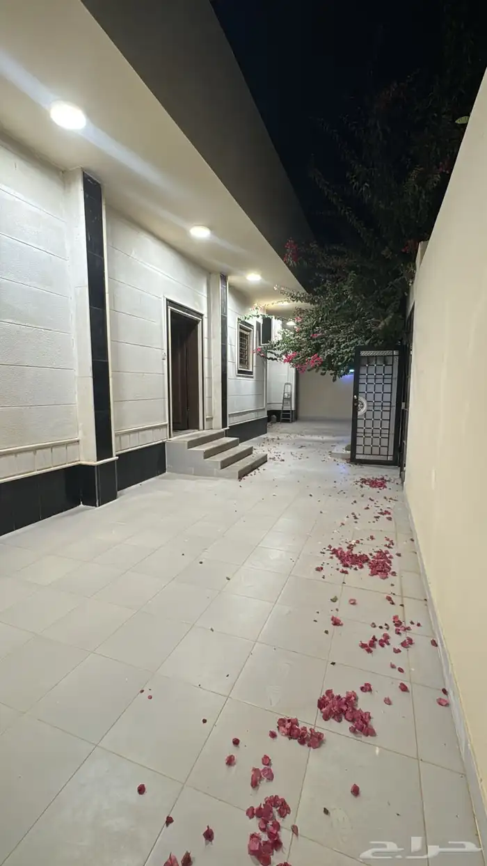 للايجار دور امامي بتبوك 0