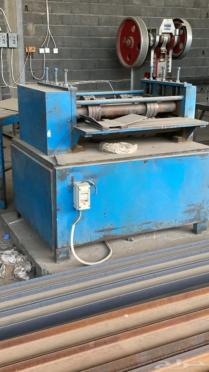 مكاين مقص صاج وثناية صاج ومكابس للبيع شبه جديد صنع 2022 3