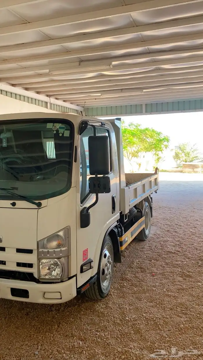 قلاب للإيجار الشهري أيسوزو موديل 2015 0