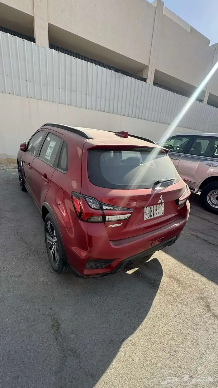 ميتسوبيشي 2023 ماشية 4 الاف 1