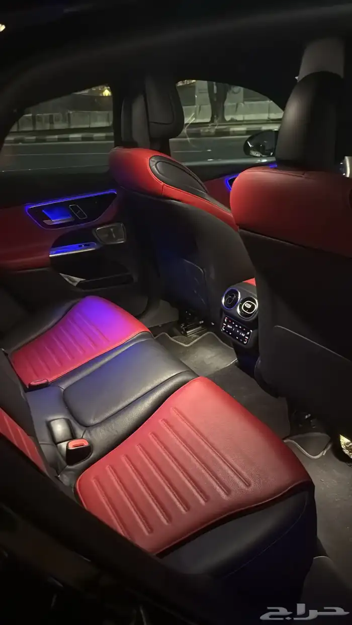 مرسيدس 200 GLC 6