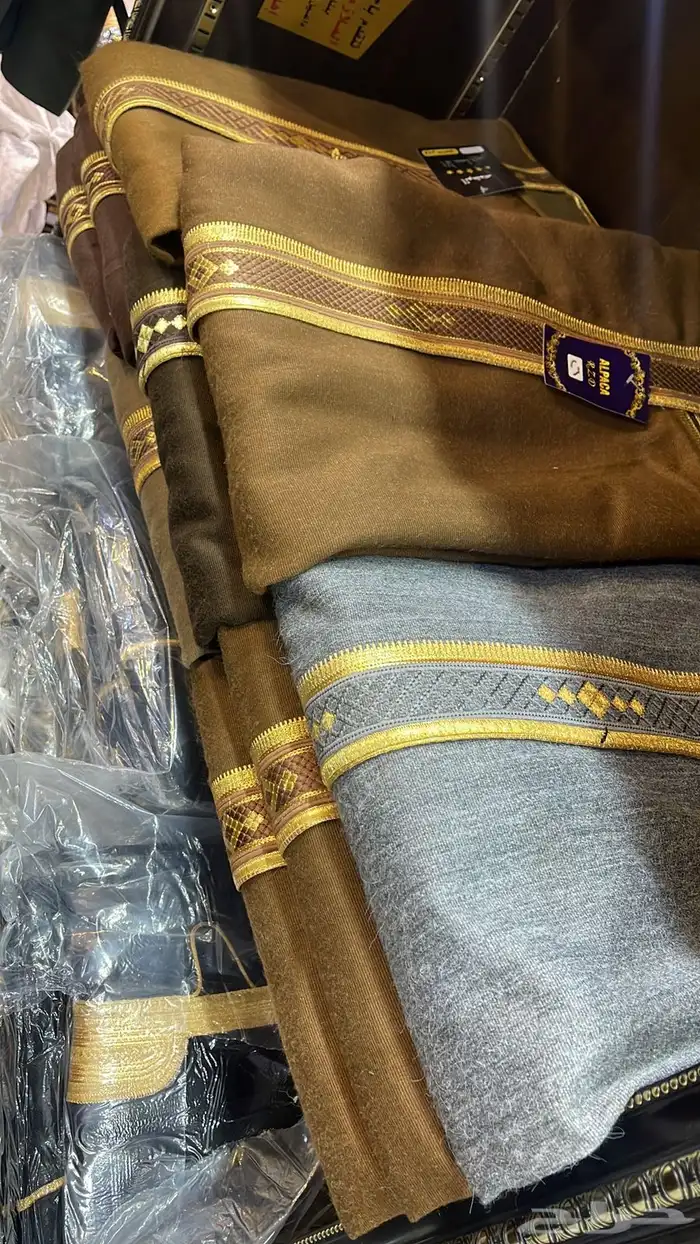 هدايا بشت شتوي وبر فرة بشت زواج دروع سبوف تخرج ترقية 19