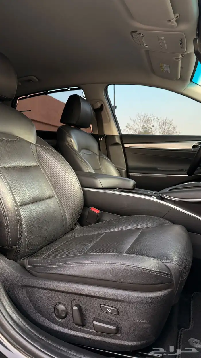 هونداي ازيرا 2021 ( بنزين) v6 فل كامل 16