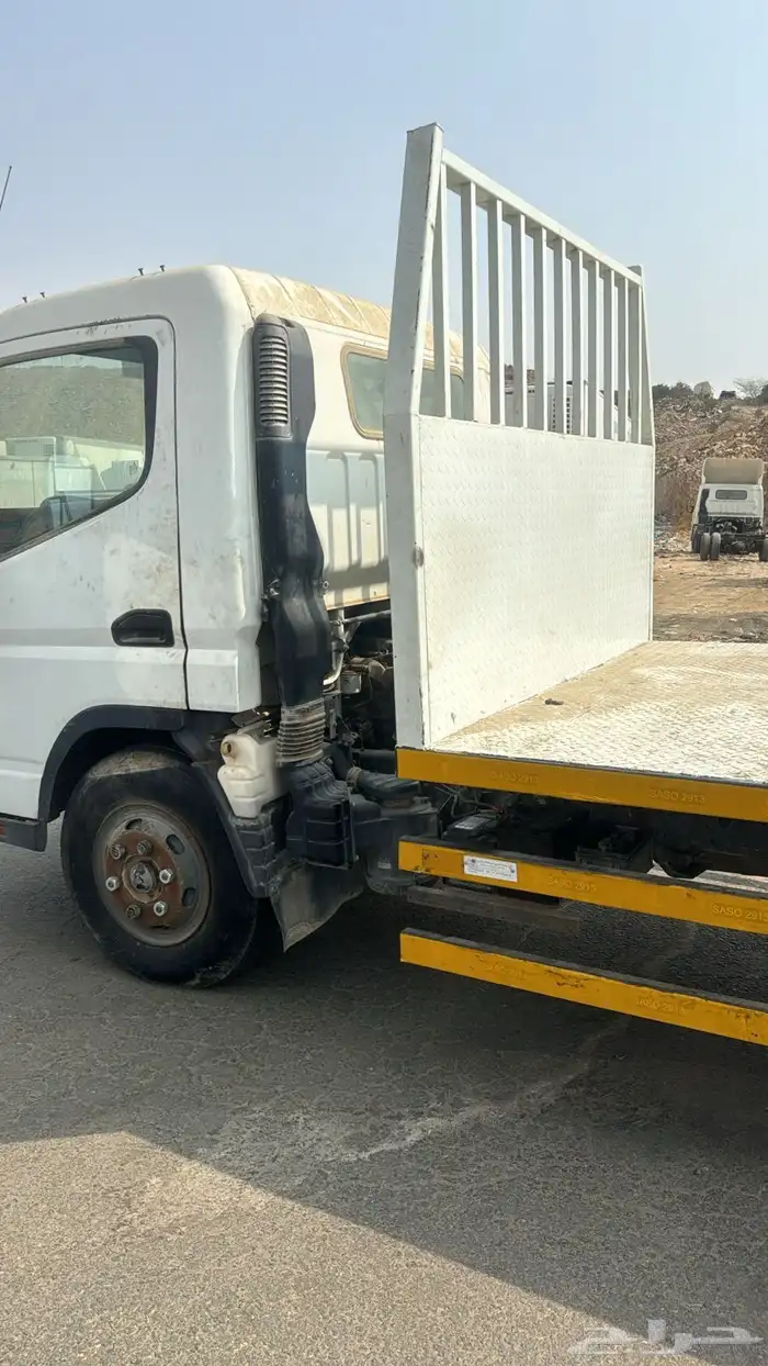 متسوبيشي كانتر 2012 نظيييف جدا 3