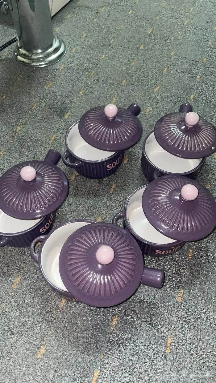 أغراض متفرقه للبيع منها ماكينه قهوا تخزن فيها قهوا ونافوره 4