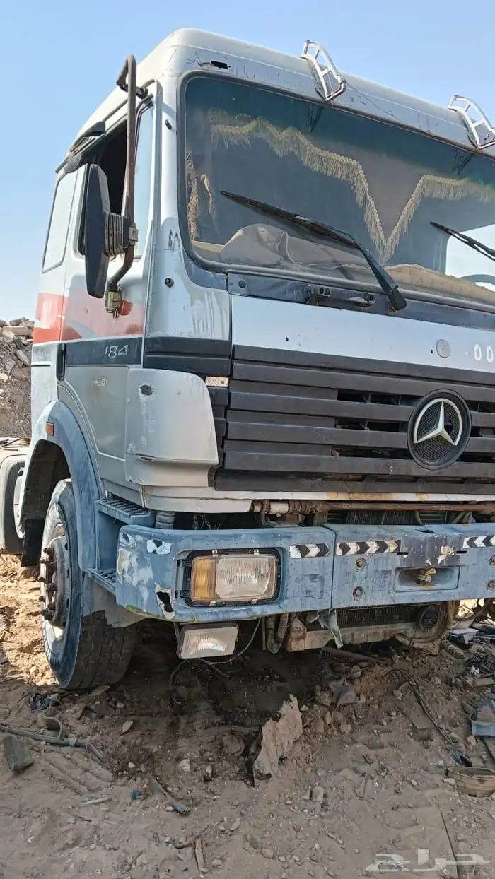 قطع غيار شاحنات مارسيدس ومان والبي 2