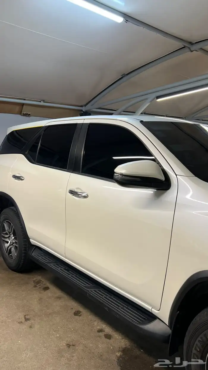 للبيع فورتشنر 2020 بدون دبل 4