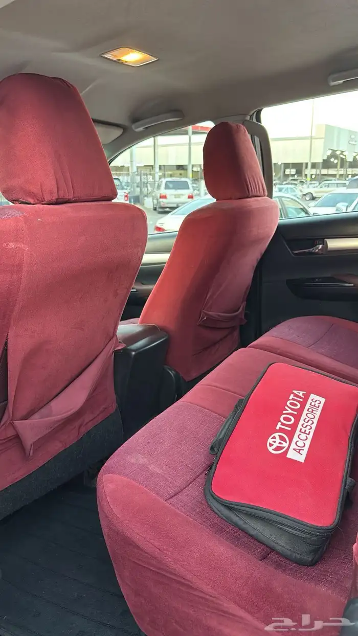 تويوتا هايلوكس 2016 سعودي دبل بنزين قير اتوماتيك عداد 210 9