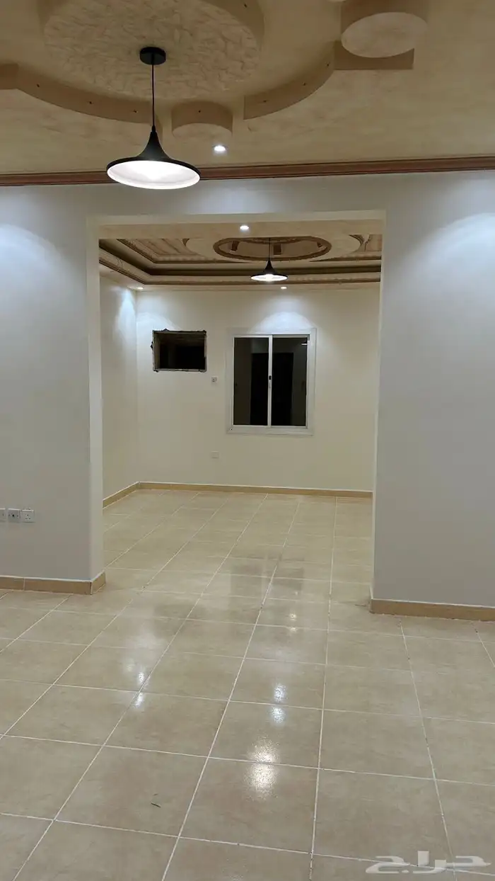 شقة للايجار 5 غرف 0