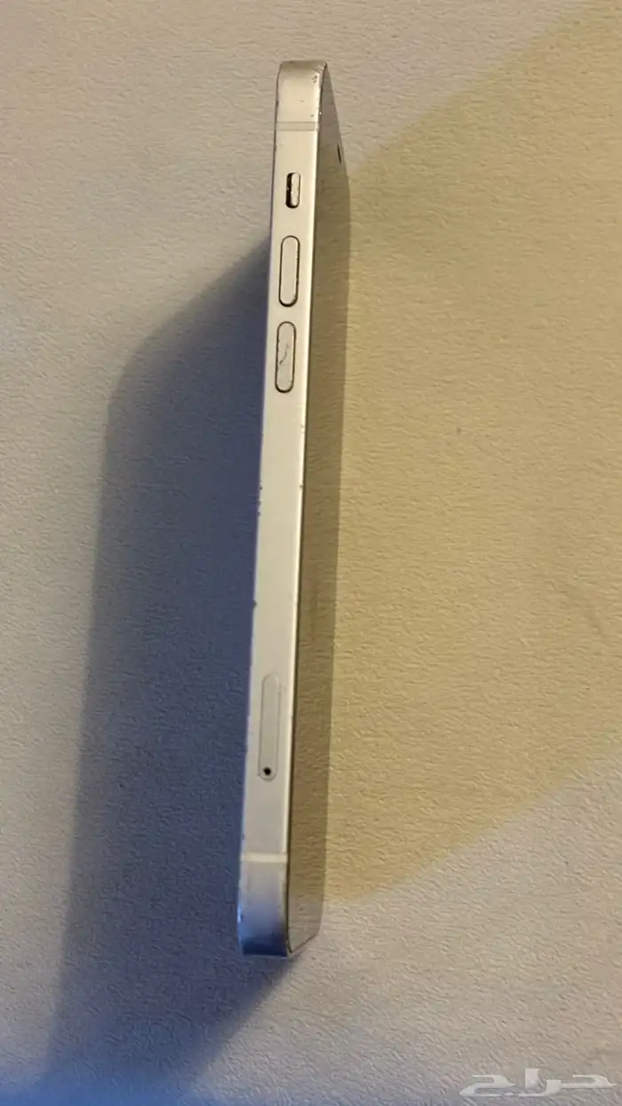 ايفون 12 اللون أبيض السعة 128 البطارية   87 4