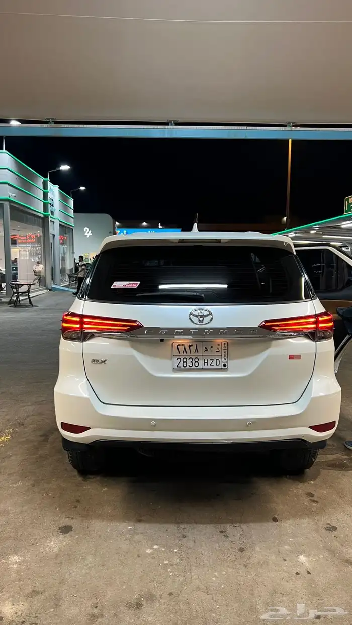 للبيع فورتشنر 2020 بدون دبل 13