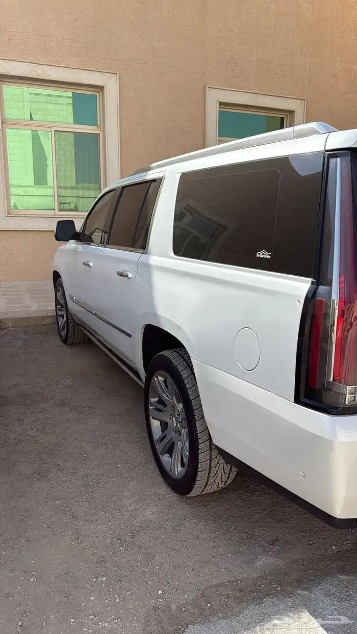 اسكاليد مديل 2017 ممشى قليل 3