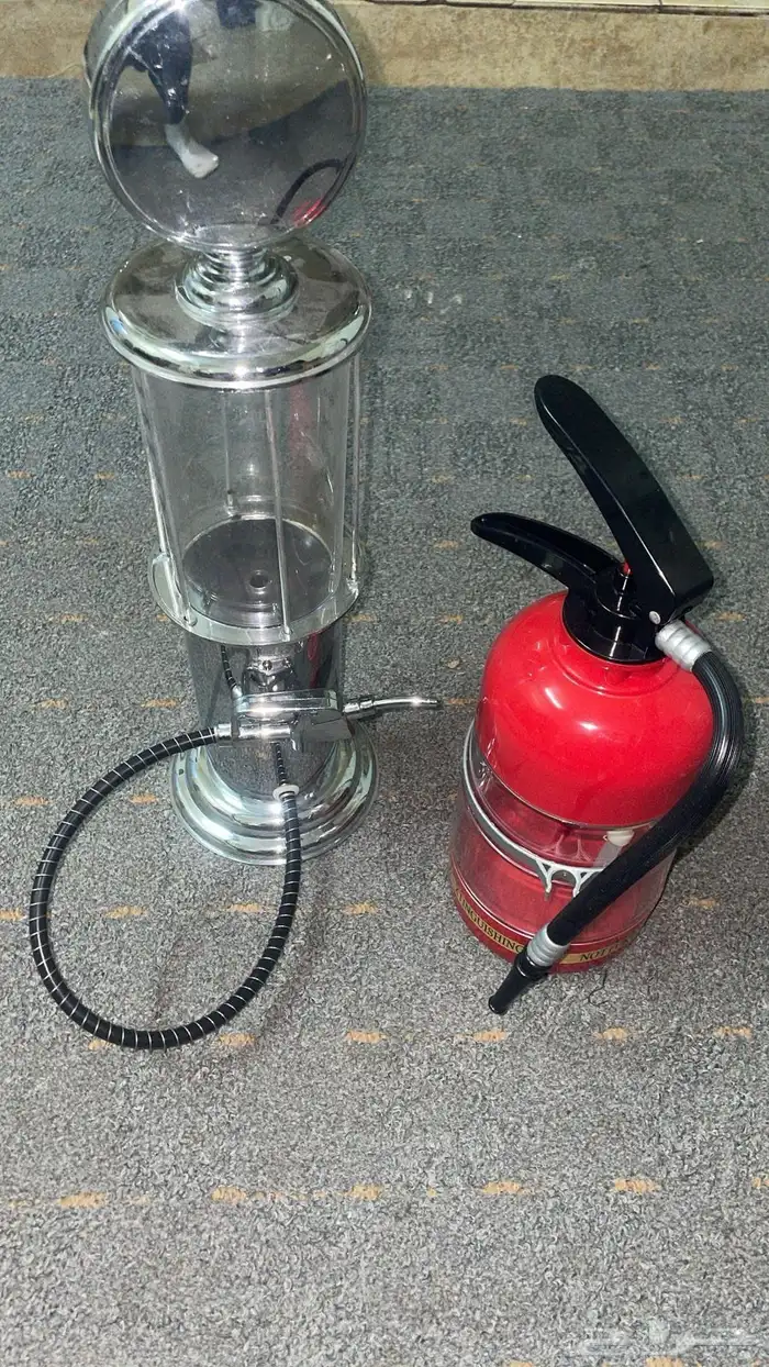 أغراض متفرقه للبيع منها ماكينه قهوا تخزن فيها قهوا ونافوره 0