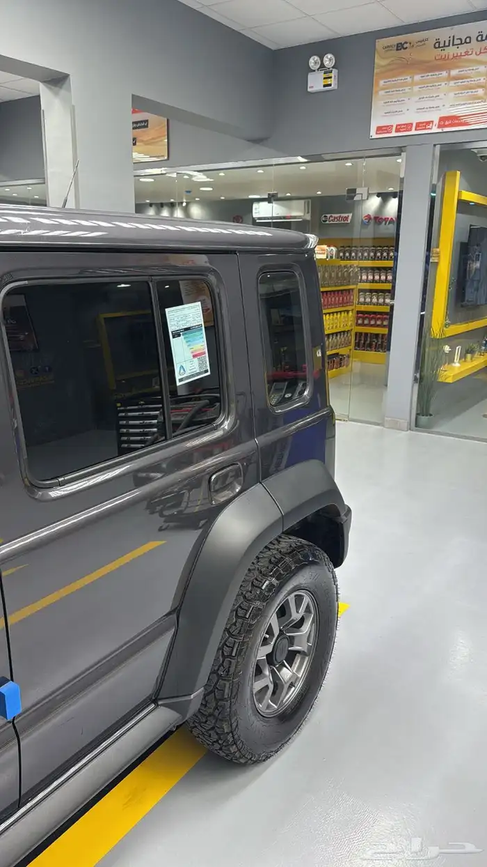 سوزوكي جمني 2025 3