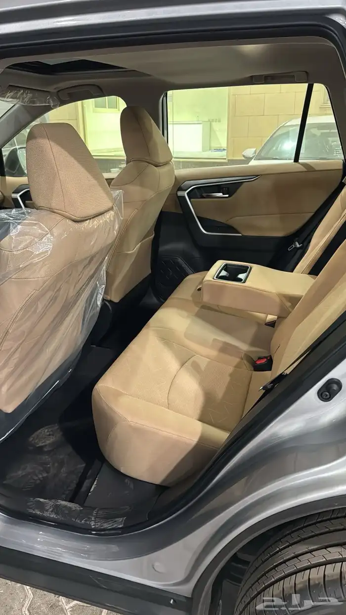 تويوتا راف فور XLE 2