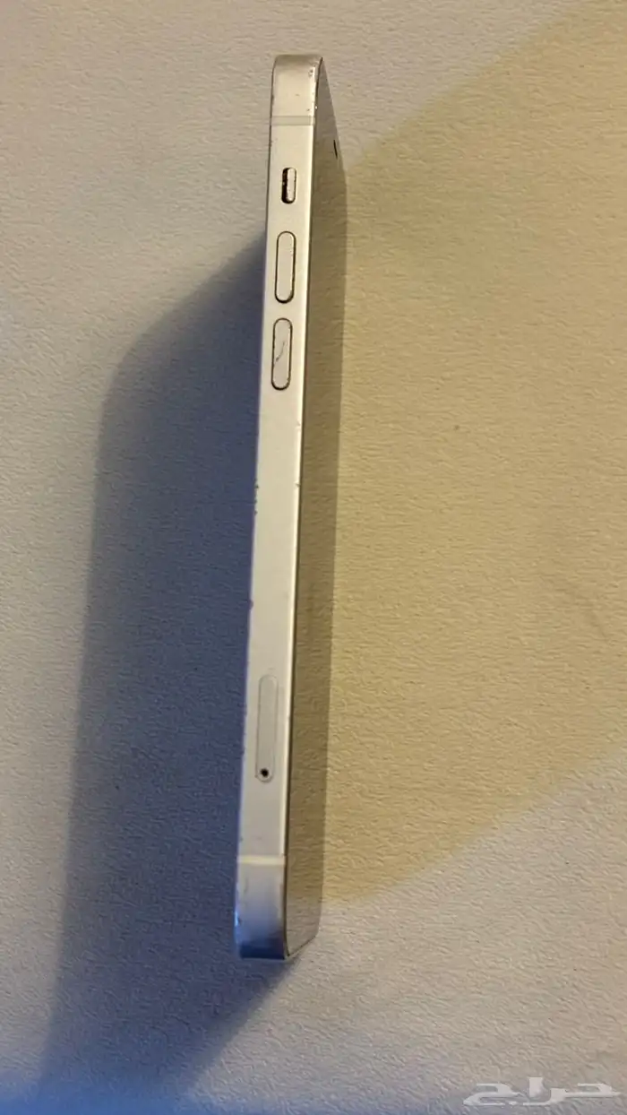 ايفون 12 اللون أبيض السعة 128 البطارية   87 5
