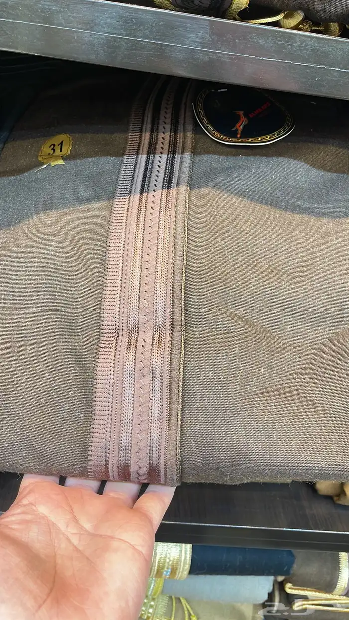 هدايا بشت شتوي وبر فرة بشت زواج دروع سبوف تخرج ترقية 12