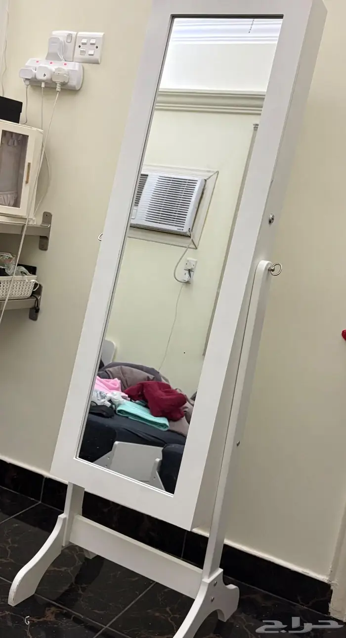 مرايا مع تخزين واضاءة 0