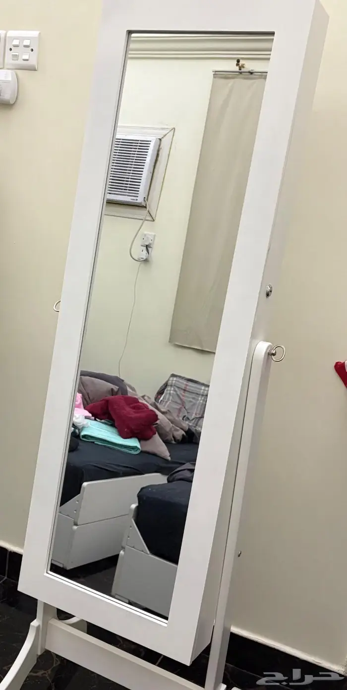 مرايا مع تخزين واضاءة 1