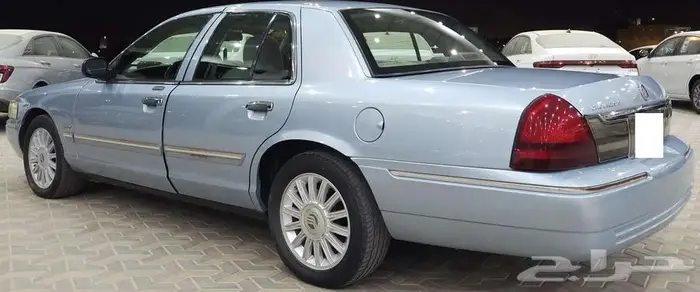 فورد جراند ماركيز 2010 5